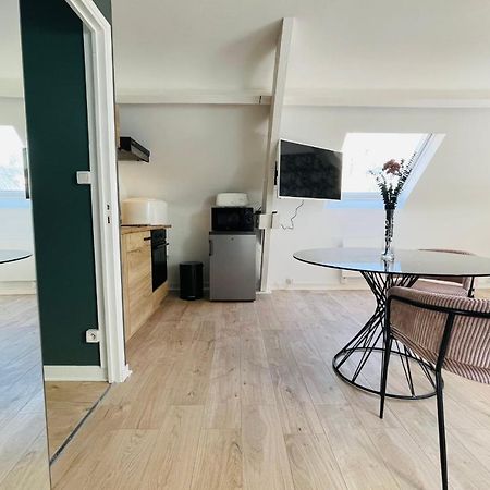 אמבואה The Florestia Magnificent Renovated Loft מראה חיצוני תמונה