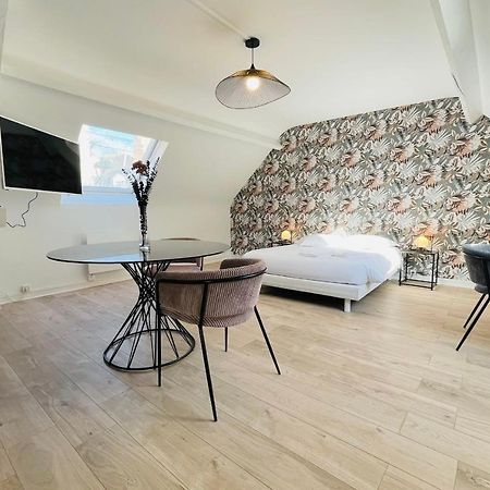 אמבואה The Florestia Magnificent Renovated Loft מראה חיצוני תמונה