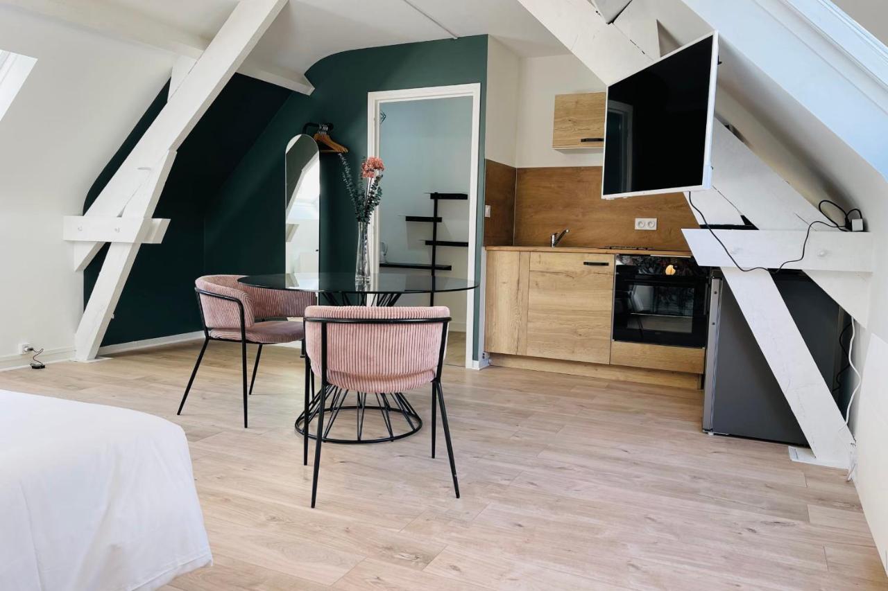 אמבואה The Florestia Magnificent Renovated Loft מראה חיצוני תמונה