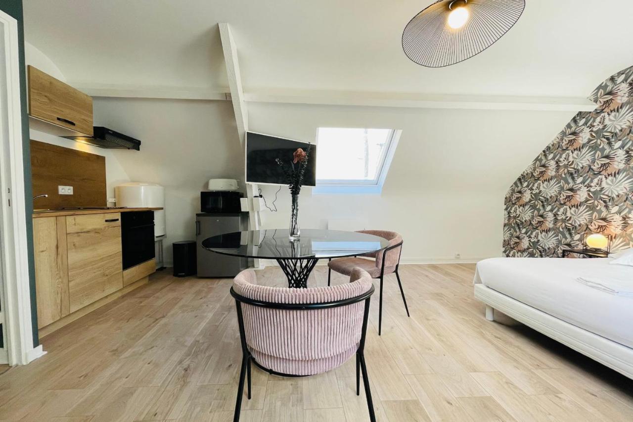 אמבואה The Florestia Magnificent Renovated Loft מראה חיצוני תמונה